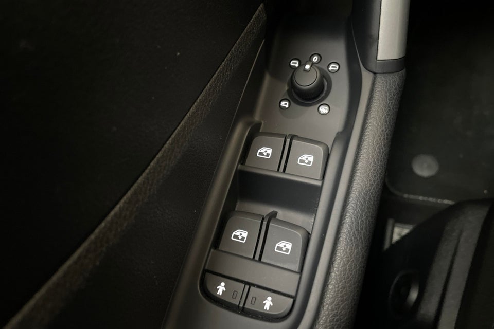 Audi Q2 35 TFSi Prestige S-tr. 5d