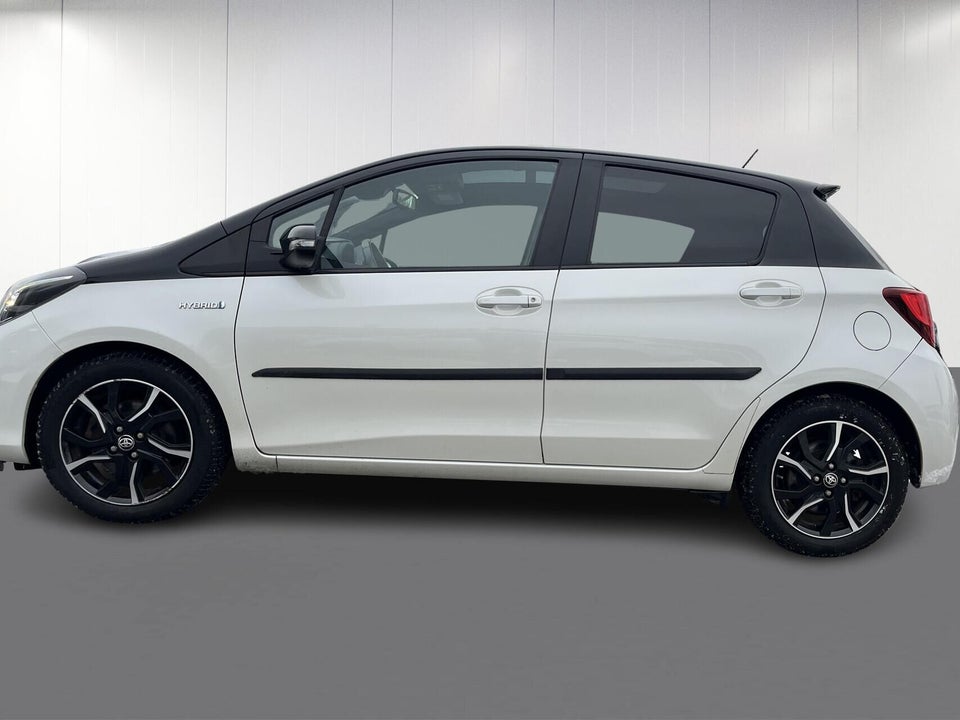 Toyota Yaris 1,5 Hybrid Pure e-CVT 5d