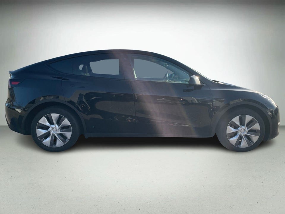 Tesla Model Y Long Range AWD 5d