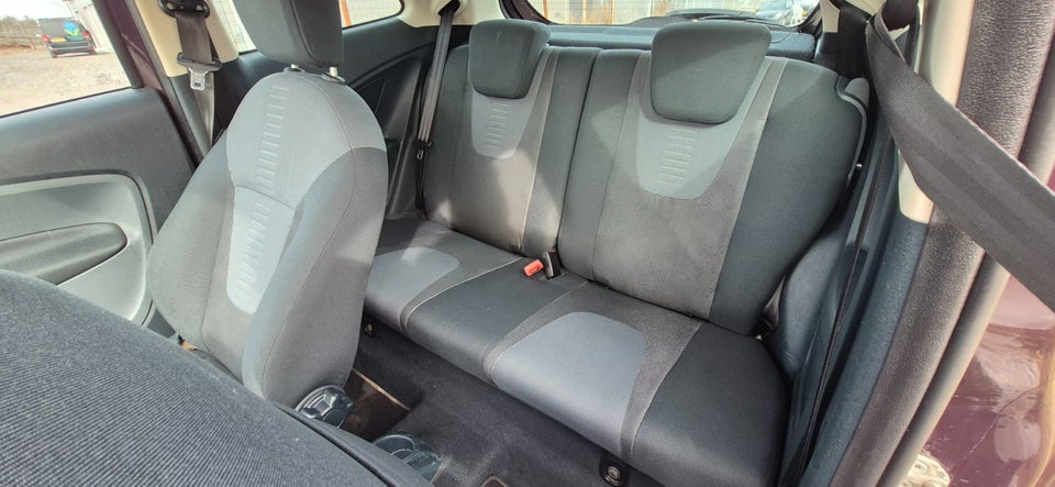 Ford Ka 1,2 Titanium 3d