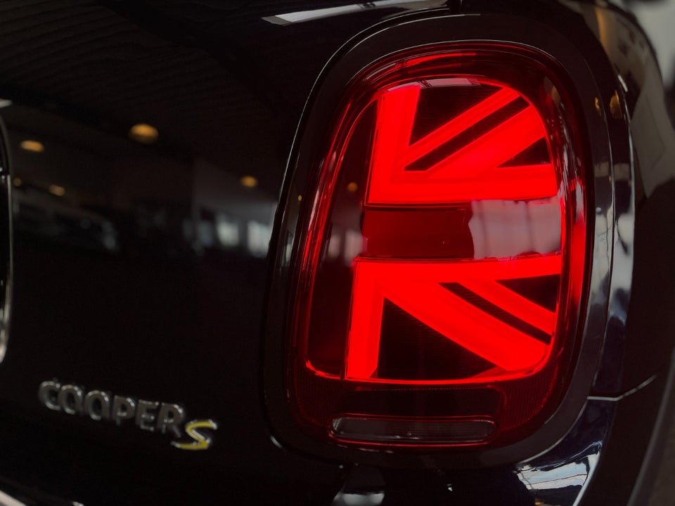 MINI Cooper SE Yours Trim 3d