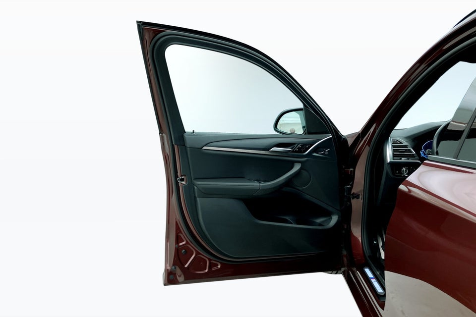 BMW iX3 Charged M-Sport 5d