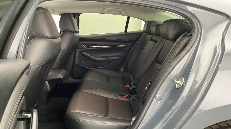 Mazda 3 2,0 e-SkyActiv-G 150 Cosmo aut. 4d