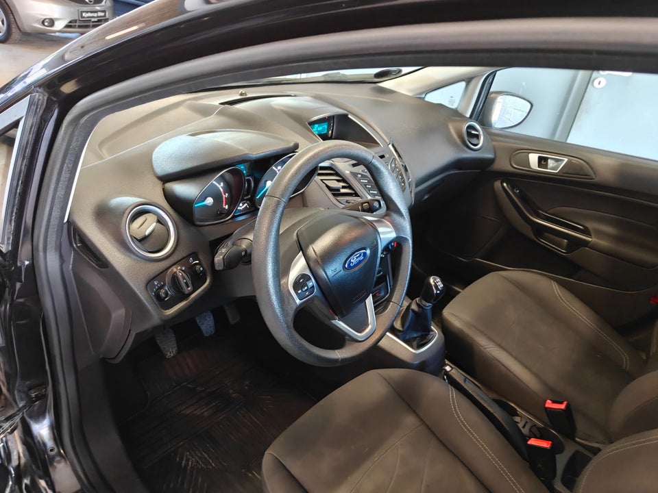 Ford Fiesta 1,0 65 Titanium 5d