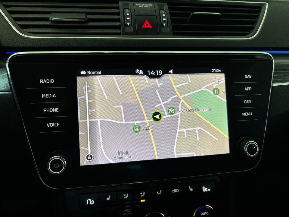 Skoda Superb 1,4 TSi iV Combi DSG 5d
