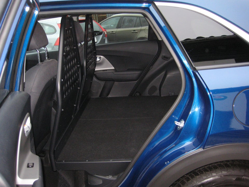 Kia Niro 1,6 HEV Attraction DCT Van 5d