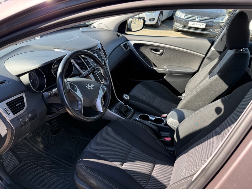 Hyundai i30 1,6 CRDi 110 Comfort Go! CW 5d