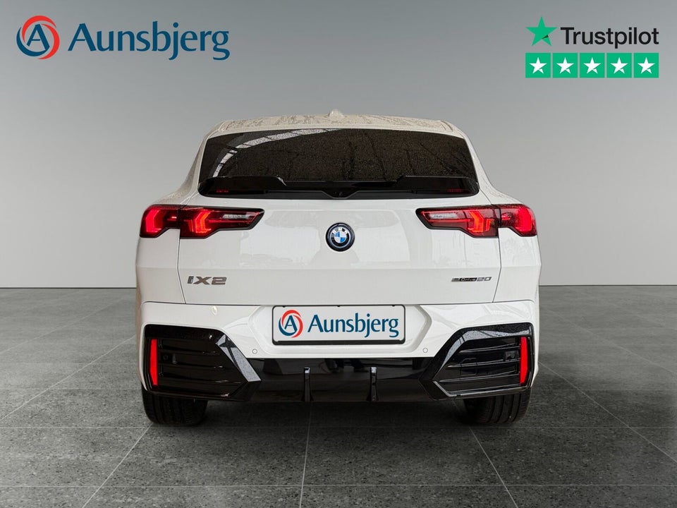 BMW iX2 eDrive20 M-Sport 5d