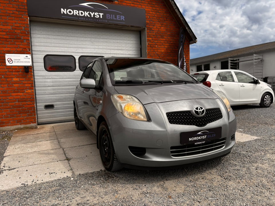 Toyota Yaris 1,3 Luna M/M 5d