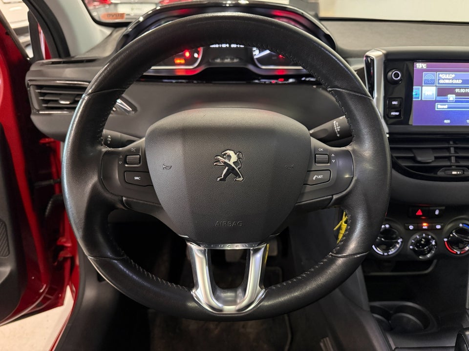 Peugeot 208 1,6 BlueHDi 100 Envy Sky 5d