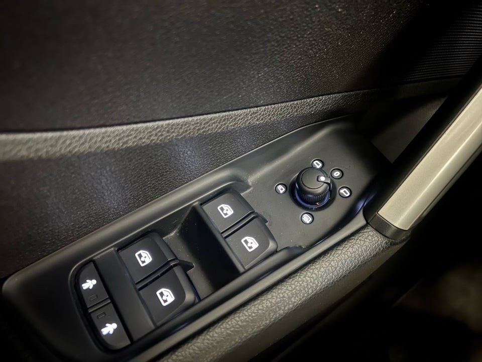 Audi Q2 35 TFSi Prestige S-tr. 5d