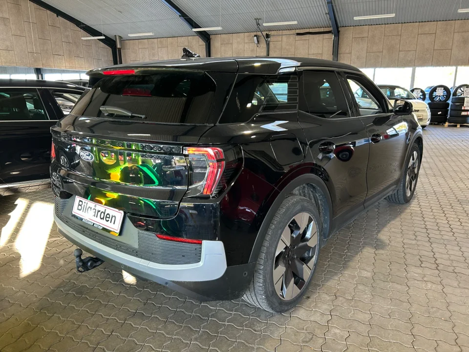 Ford Explorer 79 Premium Extended Range AWD 5d
