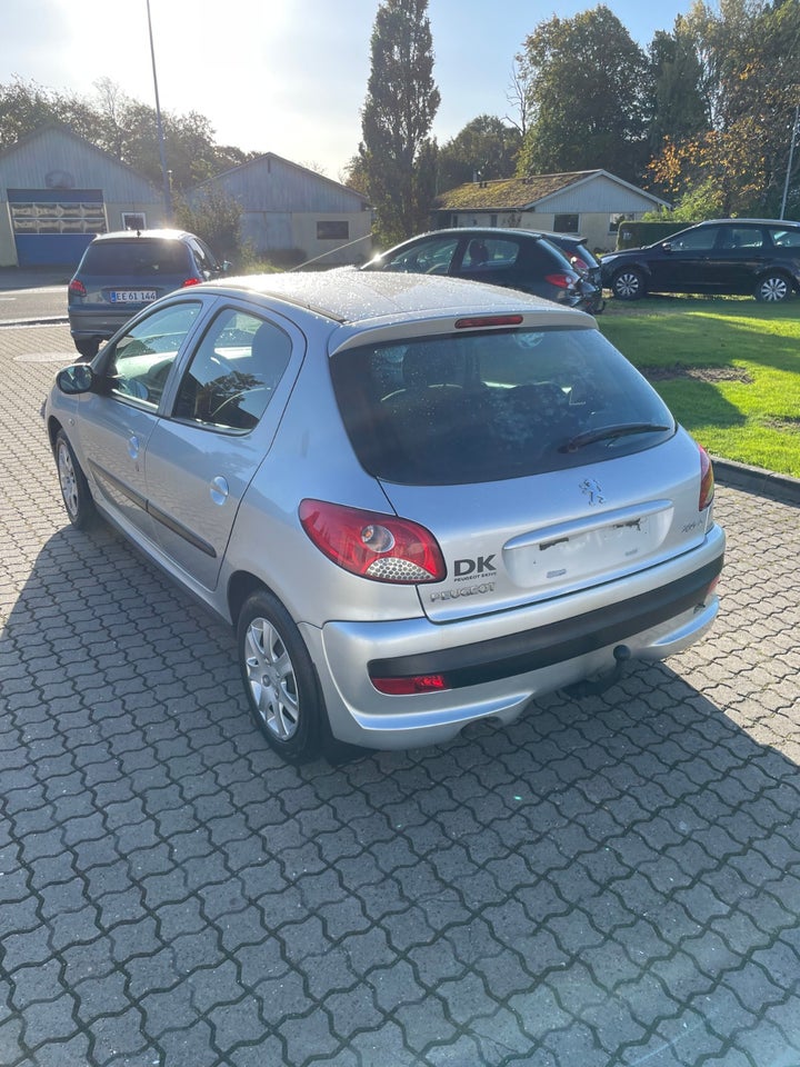 Peugeot 206+ 1,4 HDi 70 Comfort+ 5d