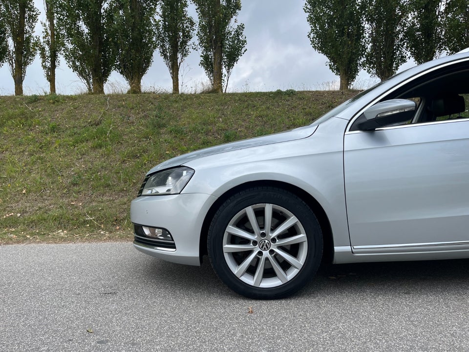 VW Passat 2,0 TDi 140 Highline Variant DSG BMT 5d