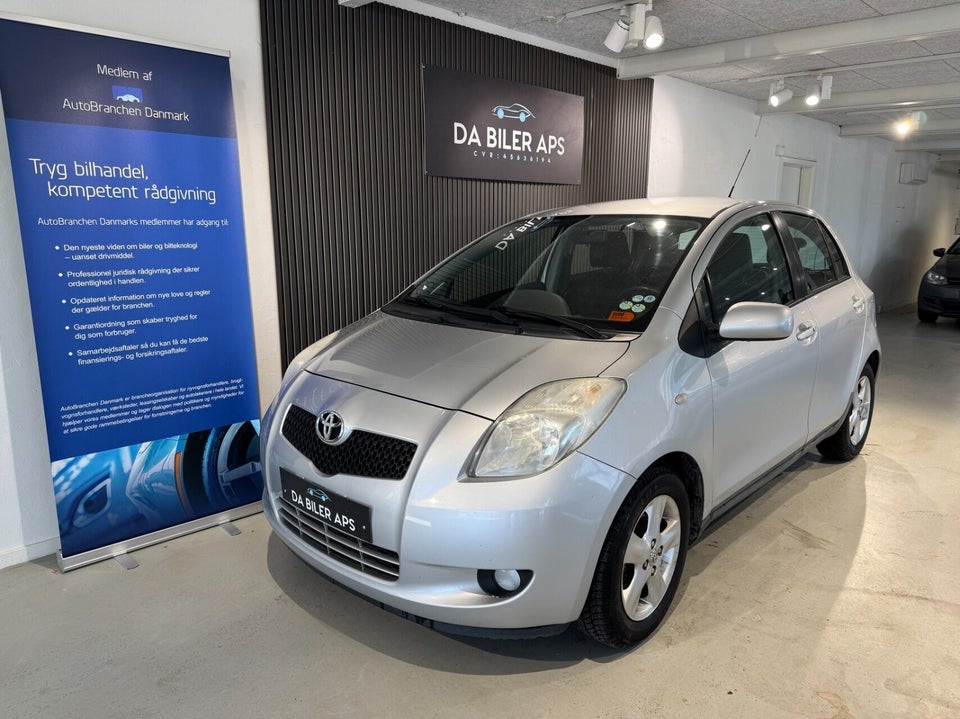 Toyota Yaris 1,3 Sol 5d