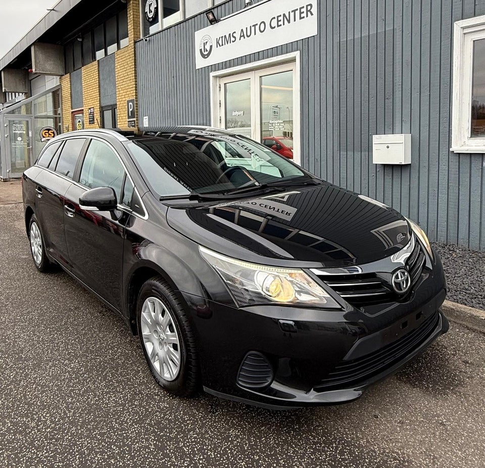 Toyota Avensis 1,6 VVT-i T1 stc. 5d