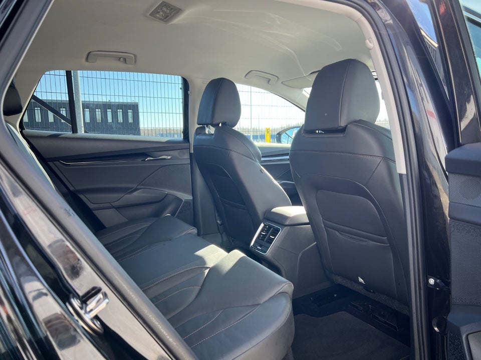 Skoda Enyaq 80 iV Loft 5d