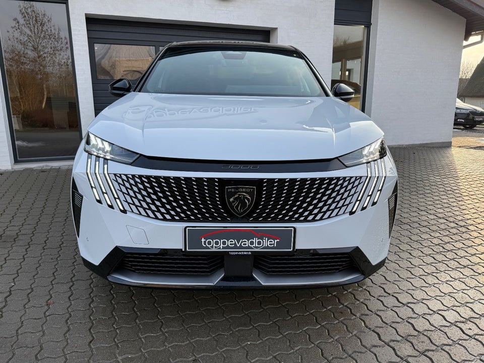 Peugeot e-3008 77 GT Pack 5d