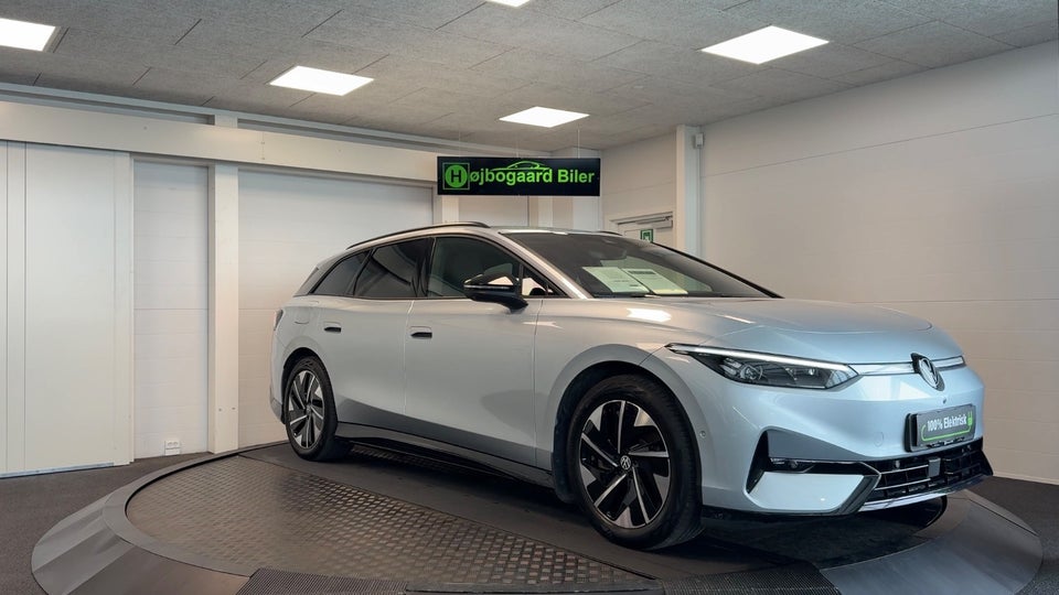 VW ID.7 77 Style Tourer 5d