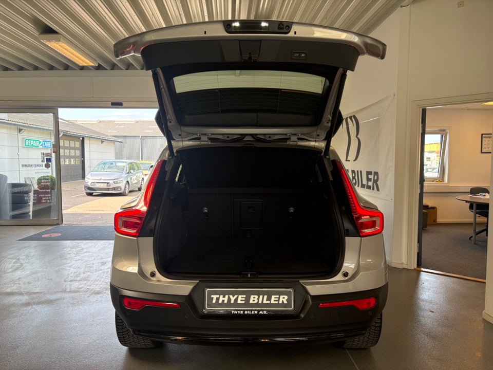 Volvo XC40 ReCharge Extended Range Plus 5d