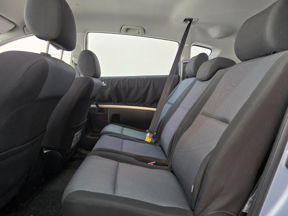 Toyota Corolla Verso 1,6 Terra 7prs 5d