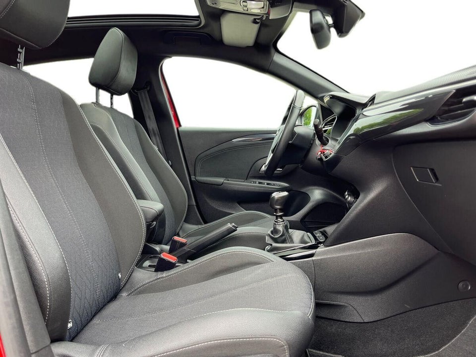 Opel Corsa 1,2 T 100 Elegance Sky 5d