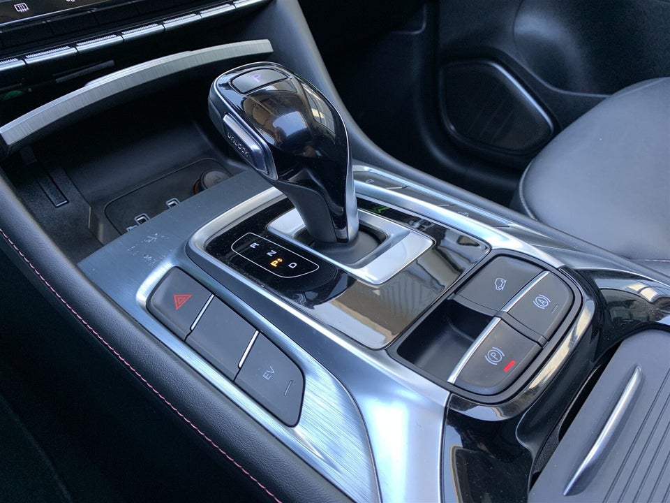 MG EHS 1,5 PHEV Luxury 5d