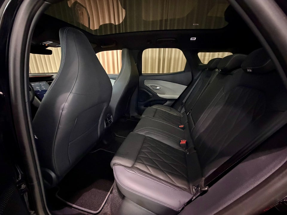 Ford Explorer 79 Premium Extended Range AWD 5d