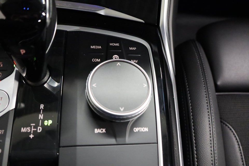 BMW 330e 2,0 Touring Sport Line aut. 5d