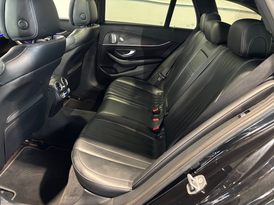 Mercedes E220 d 2,0 AMG Line stc. aut. 5d