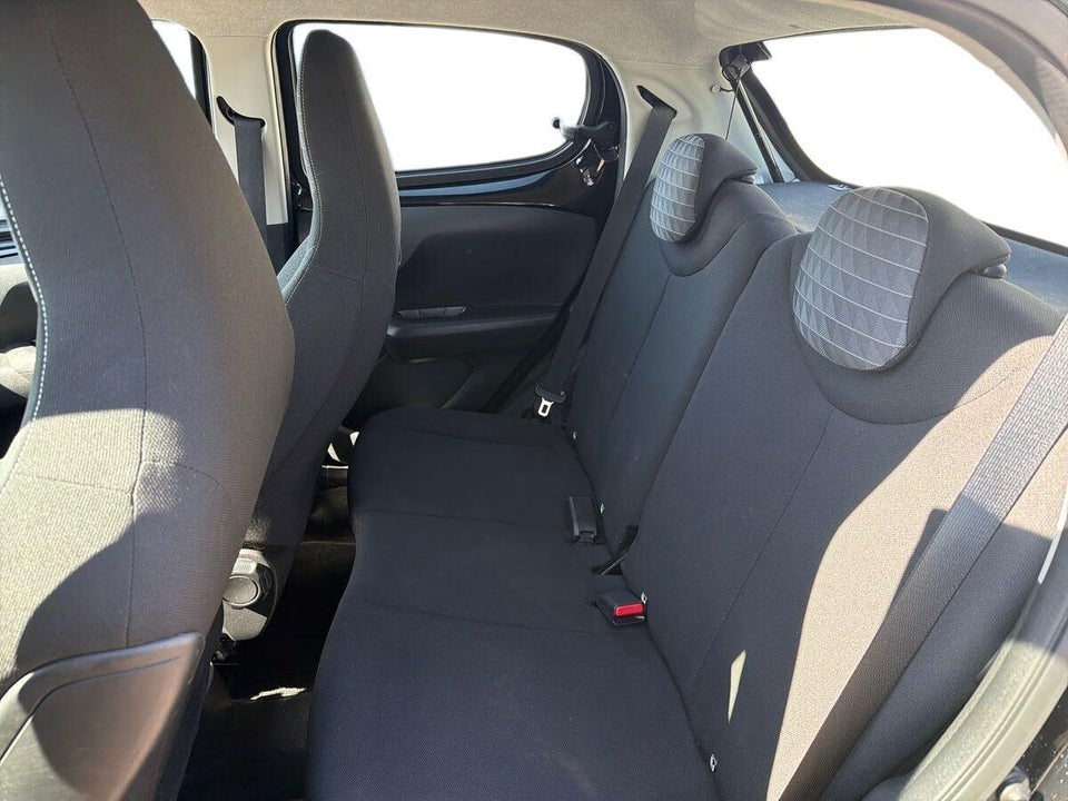 Peugeot 108 1,0 e-VTi 72 Allure+ 5d