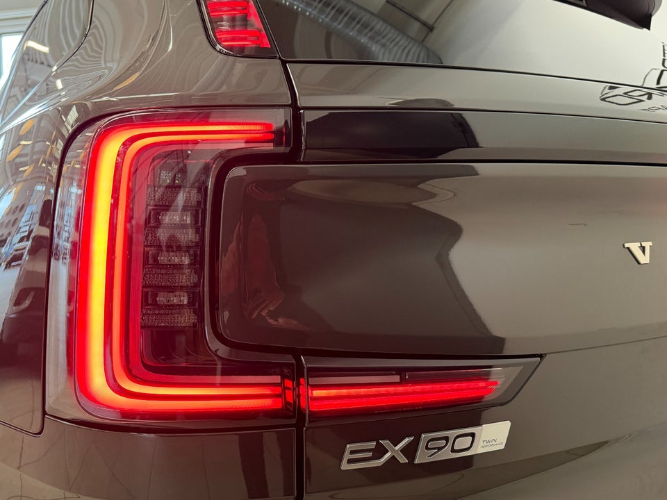 Volvo EX90 Twin Performance Ultra 7prs 5d