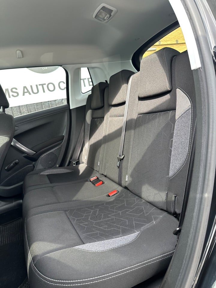 Peugeot 2008 1,2 VTi 82 Winter Edition 5d