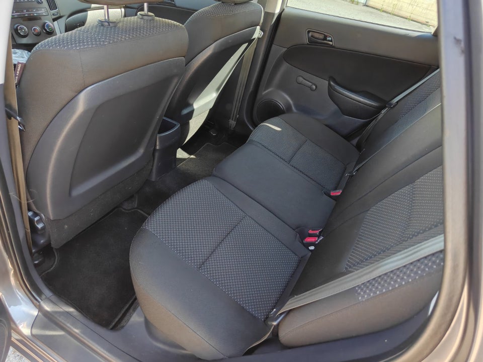 Hyundai i30 1,4 CVVT Comfort 5d