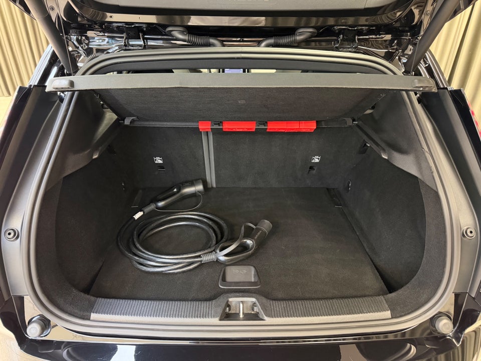 Volvo EX30 Extended Range Plus 5d
