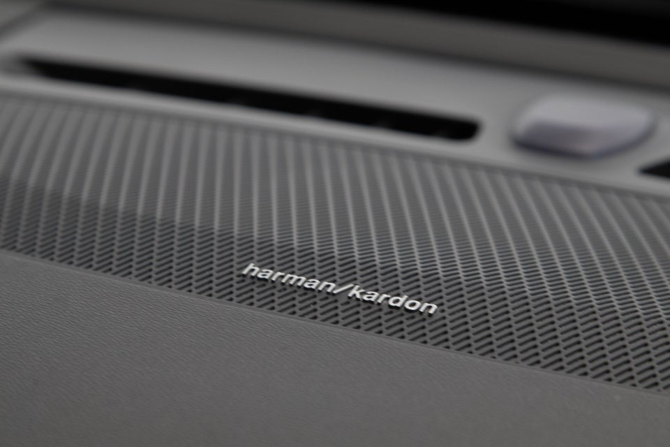 Volvo XC40 P8 ReCharge Twin R-Design 5d