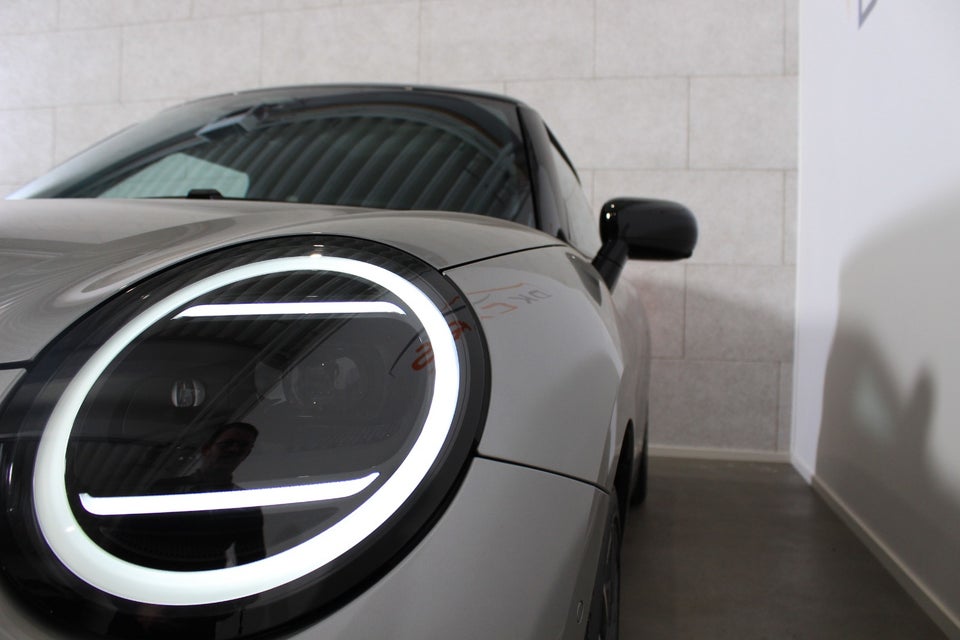 MINI Cooper SE Favoured Trim XL 3d