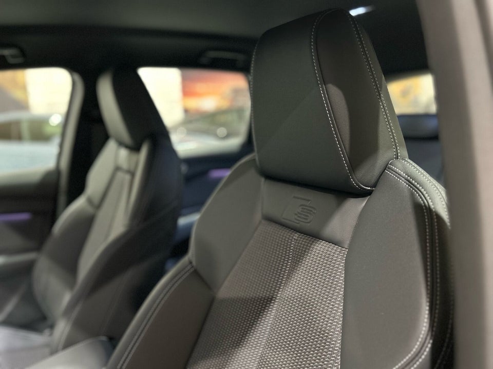 Audi Q4 e-tron 40 Advanced S-line 5d