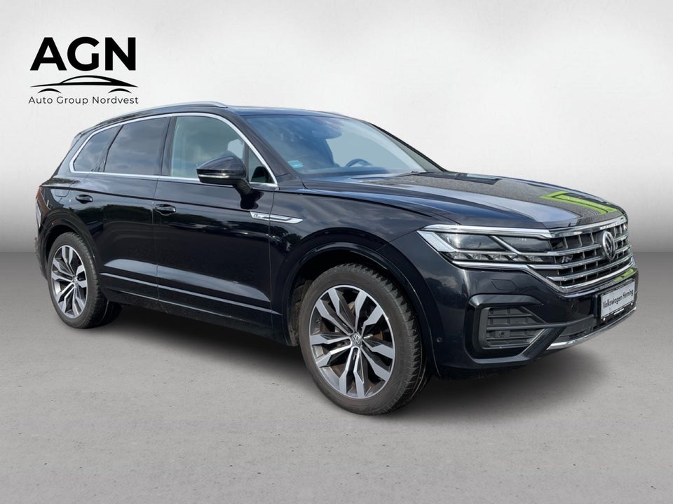 VW Touareg 3,0 TDi 286 R-line aut. 4Motion 5d