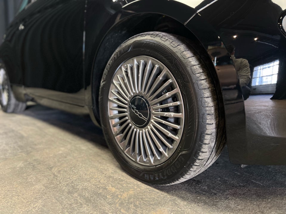 Fiat 500e 42 Icon 3d