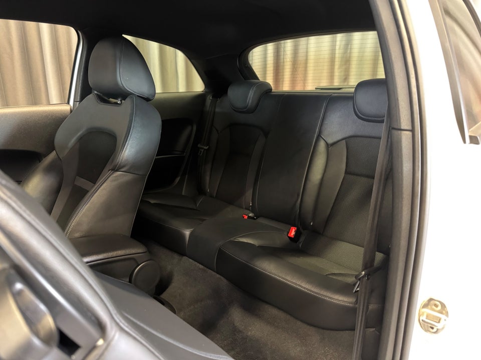 Audi A1 1,4 TFSi 185 S-line Sportback S-tr. 5d