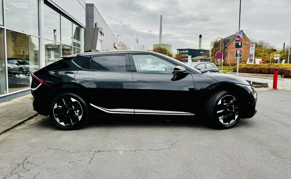 Kia EV6 84 Long Range Upgrade 5d