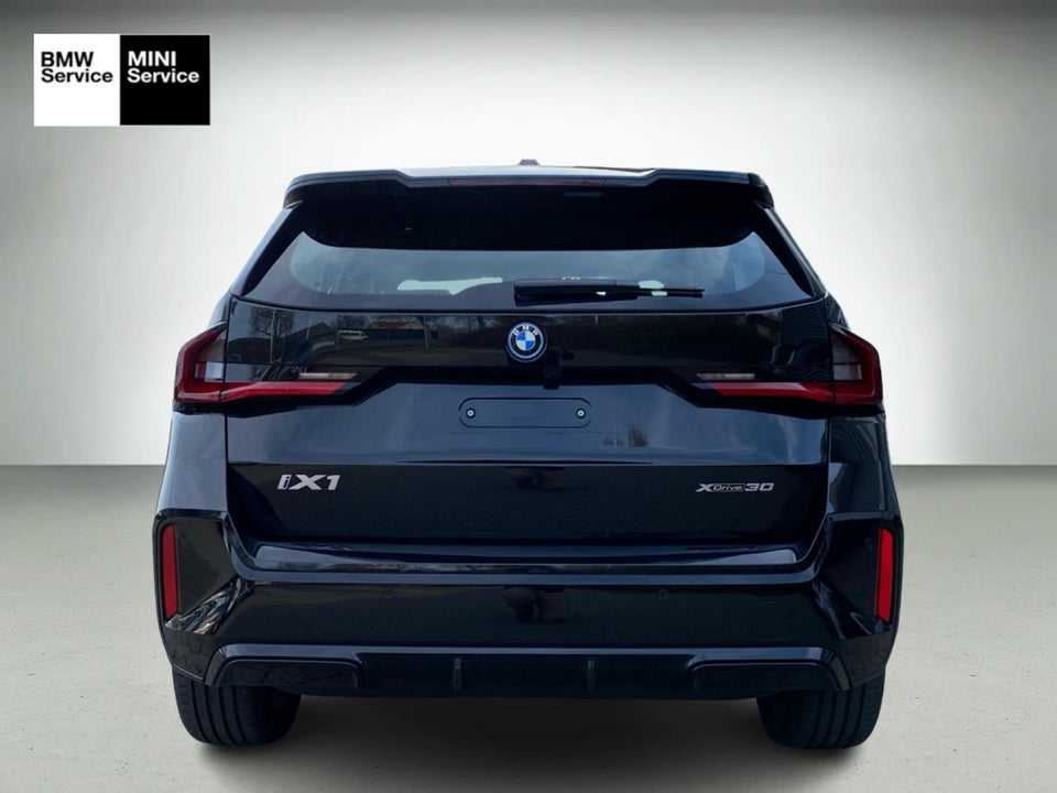 BMW iX1 xDrive30 M-Sport 5d