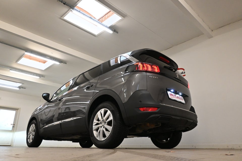 Peugeot 5008 1,2 PureTech 130 Allure Pack EAT8 7prs 5d