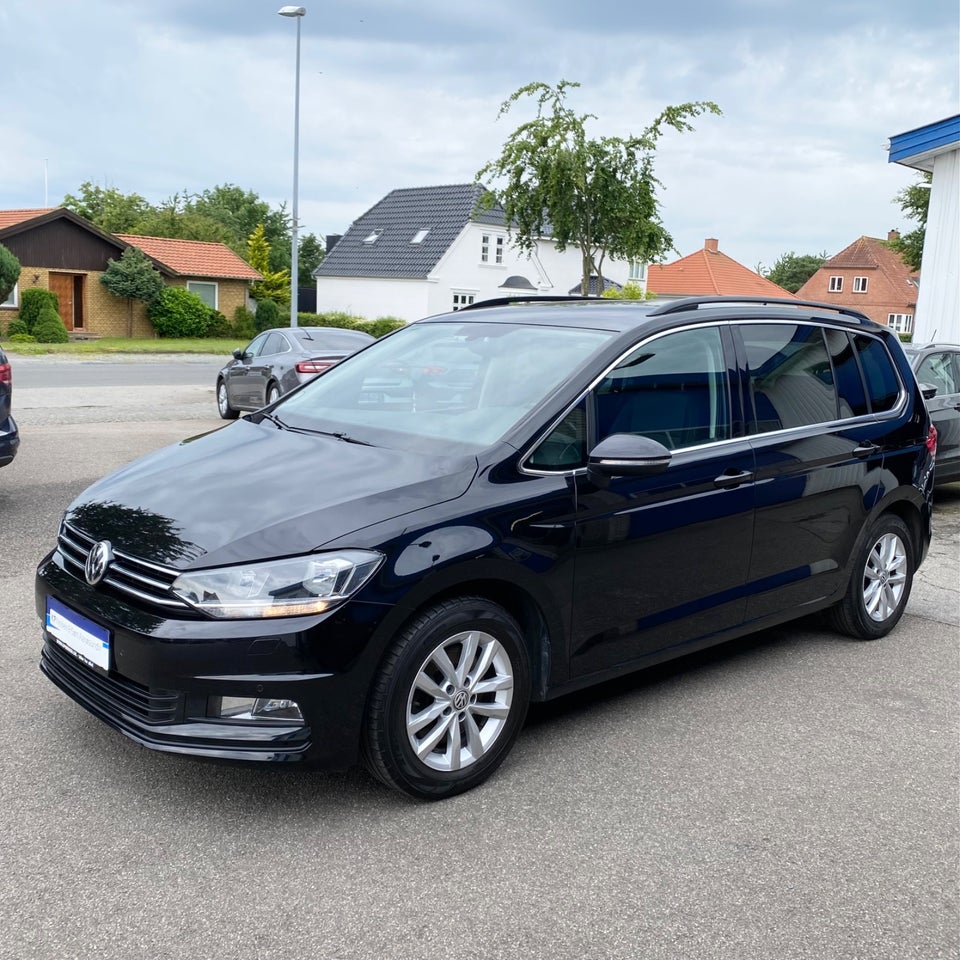 VW Touran 1,6 TDi 115 Comfortline 7prs 5d