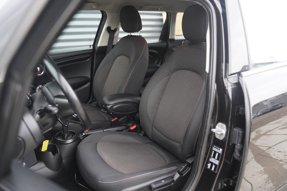 MINI Cooper 1,5 Essential aut. 5d