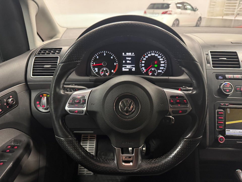 VW Touran 1,6 TDi 105 Comfortline DSG BMT 7prs 5d