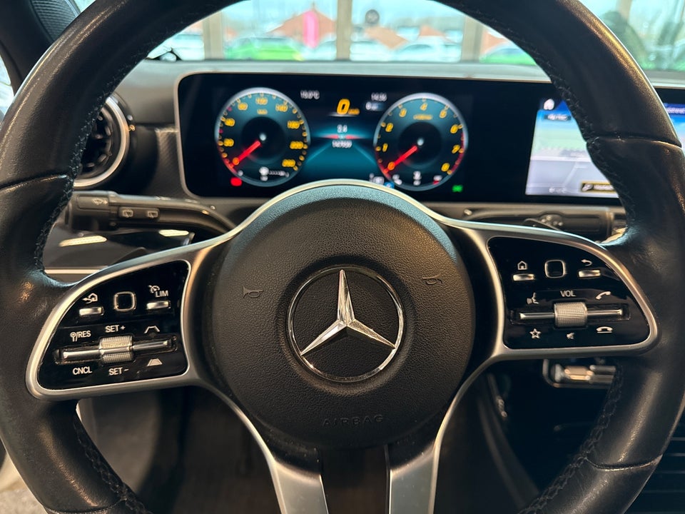 Mercedes A200 1,3 Style aut. 5d