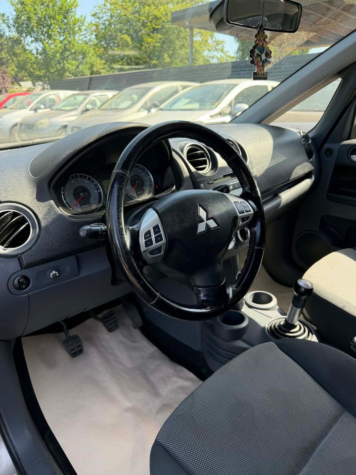 Mitsubishi Colt 1,1 Invite ClearTec 5d