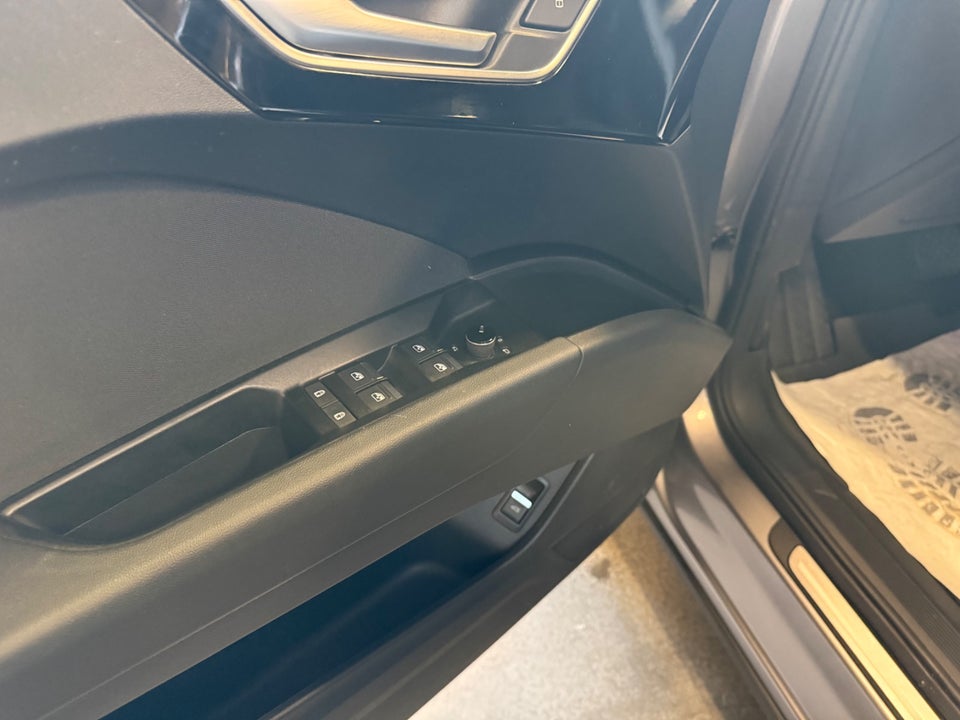 Audi Q4 e-tron 40 Advanced S-line 5d